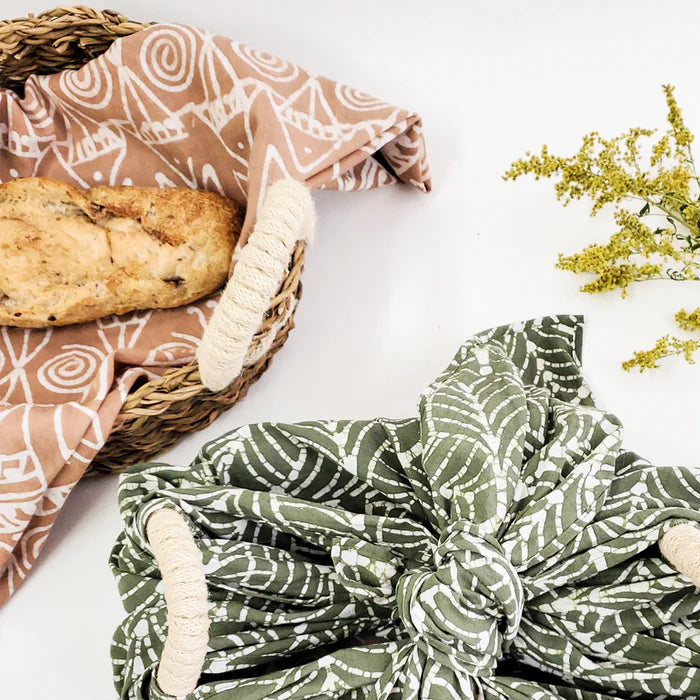 Bread Warmer & Basket with Tea Towel Oval Gift Set