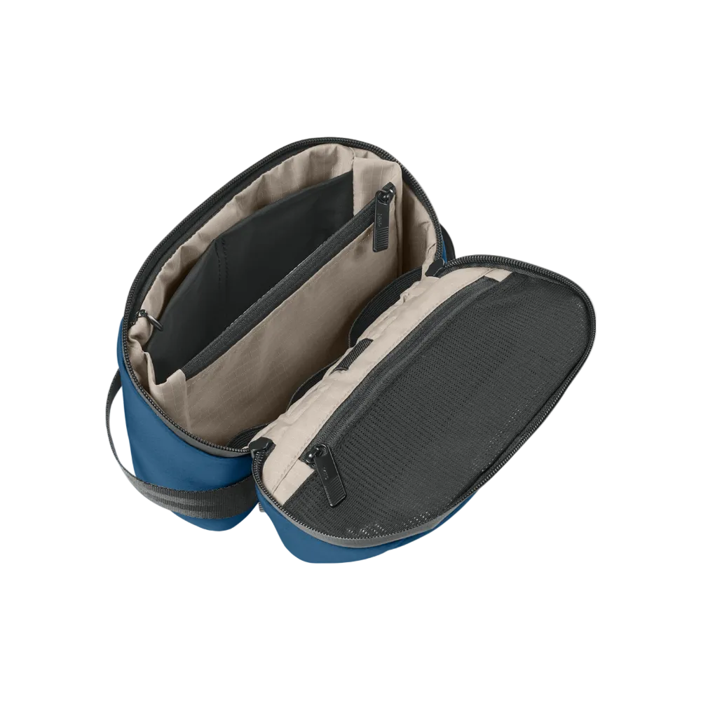 MiiR Causeway Tech Organizer