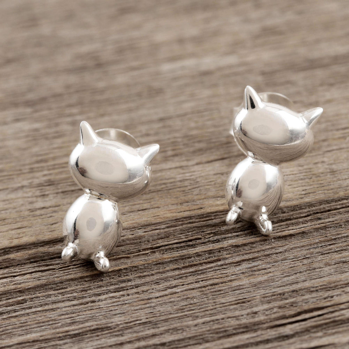 A Pair of Cute Sterling Silver Cat Earrings
