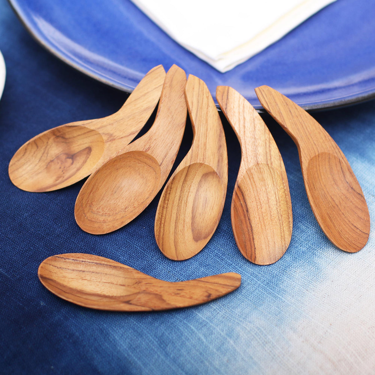 Curved Teak Wood Scoops from Bali (Set of 6) for a Stylish Meal
