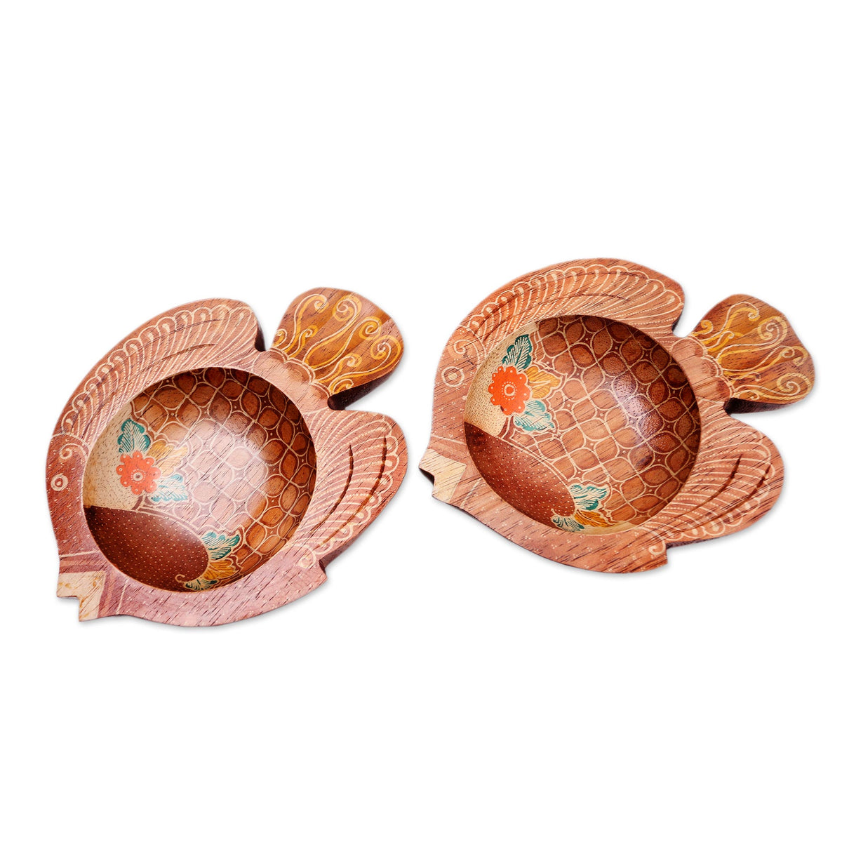 Handcrafted Fish-Shaped Wood Bowls with Traditional Batik Art
