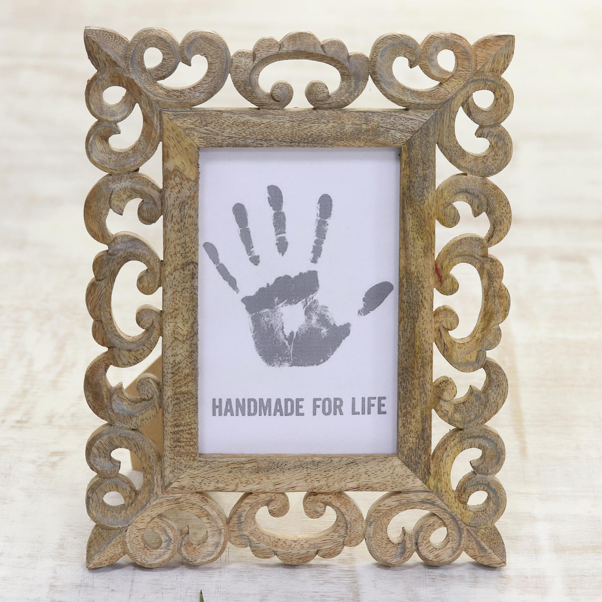 Lacy Symmetry Wood Photo Frame (4X6)