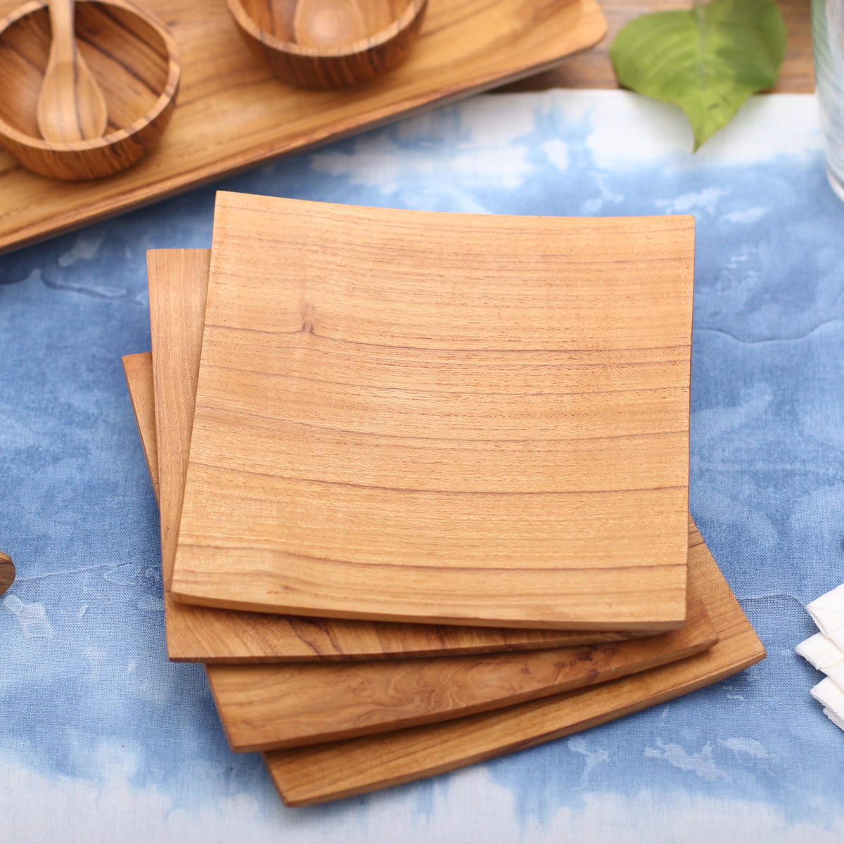 Square Teak Wood Plates (Set of 4) - Fine Meal
