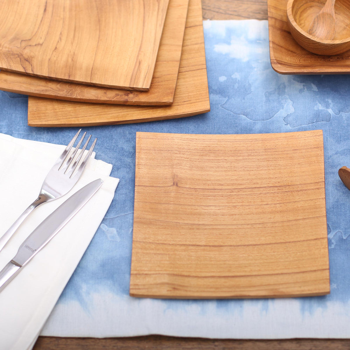 Square Teak Wood Plates (Set of 4) - Fine Meal
