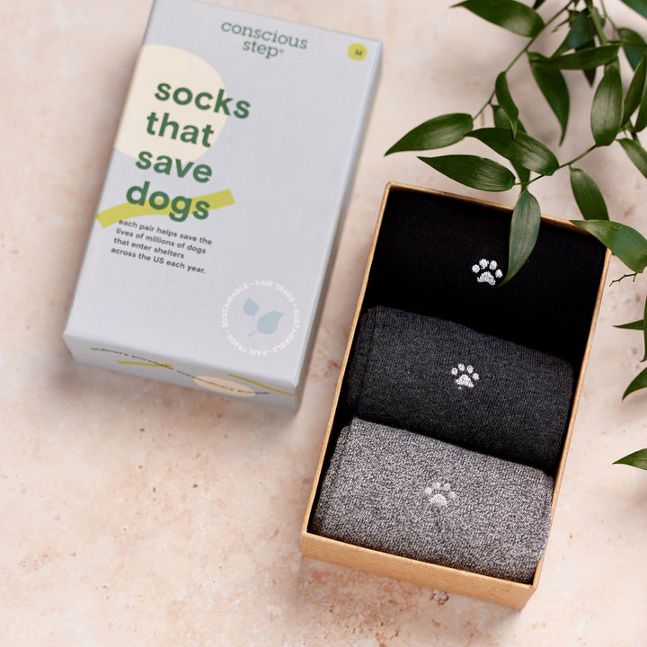 Socks that Save Dogs Gift Set