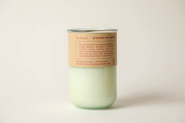 Cherish Candle - light, refreshing Oak Moss Sandalwood Scent