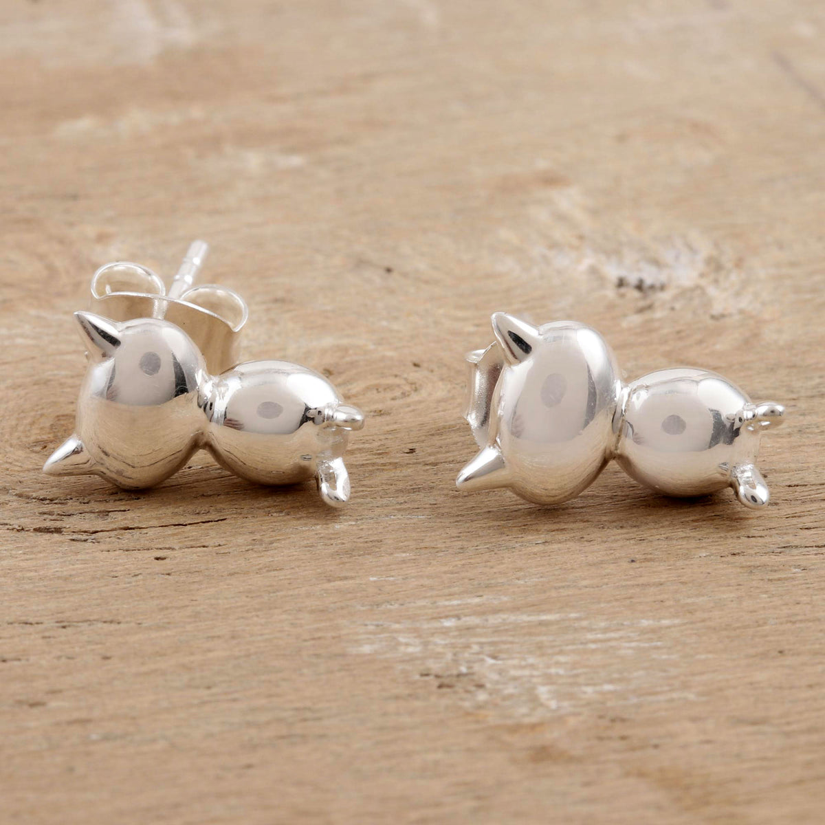 A Pair of Cute Sterling Silver Cat Earrings