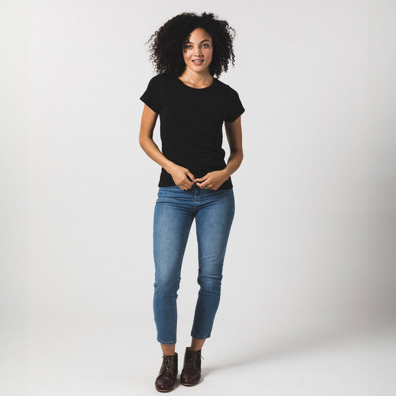 Eco-Conscious Fitted Crewneck T-Shirt for Women in Black