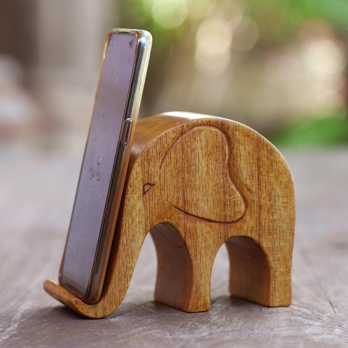 Handmade Jempinis Wood Elephant Phone Stand - Dialing Elephant
