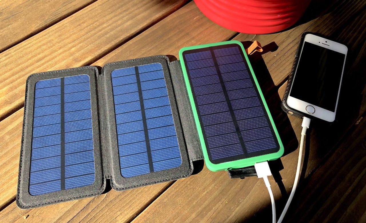Travel Battery Bank & Solar Charger