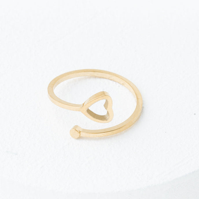 Ada Gold Heart Ring